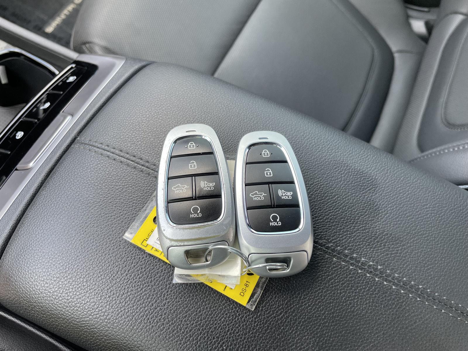 Vehicle photo 37