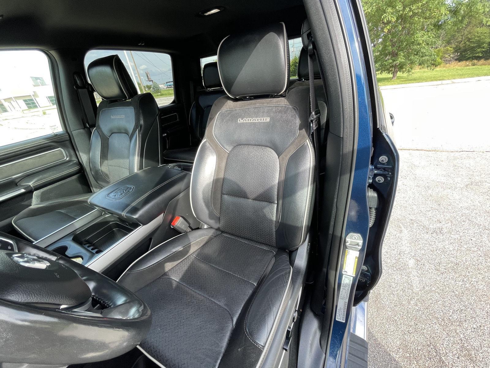 Vehicle photo 18