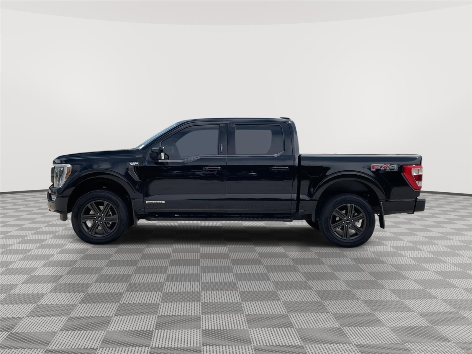 Vehicle photo 2