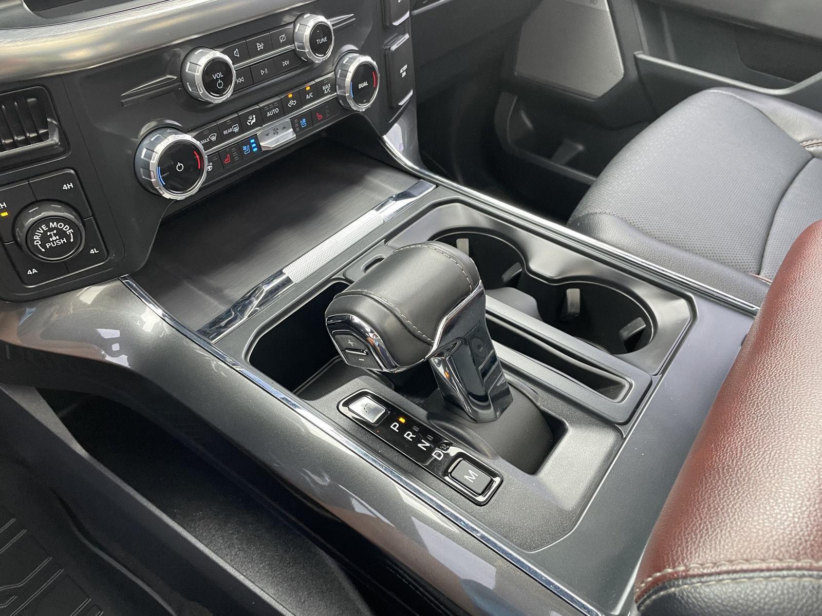 Vehicle photo 35