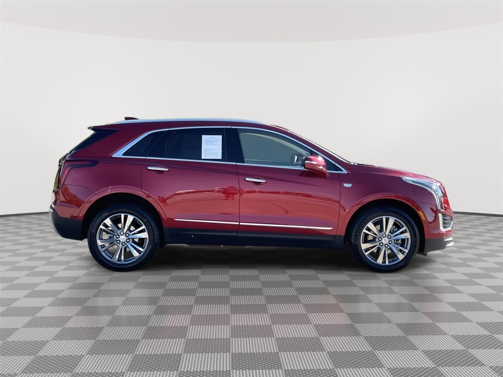Vehicle photo 6
