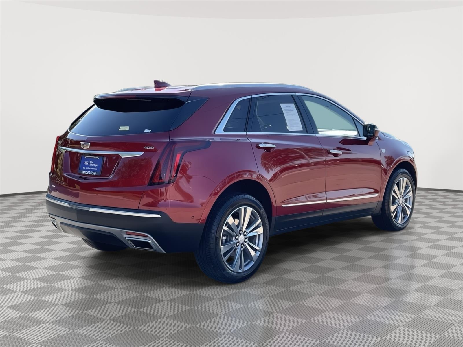 Vehicle photo 7