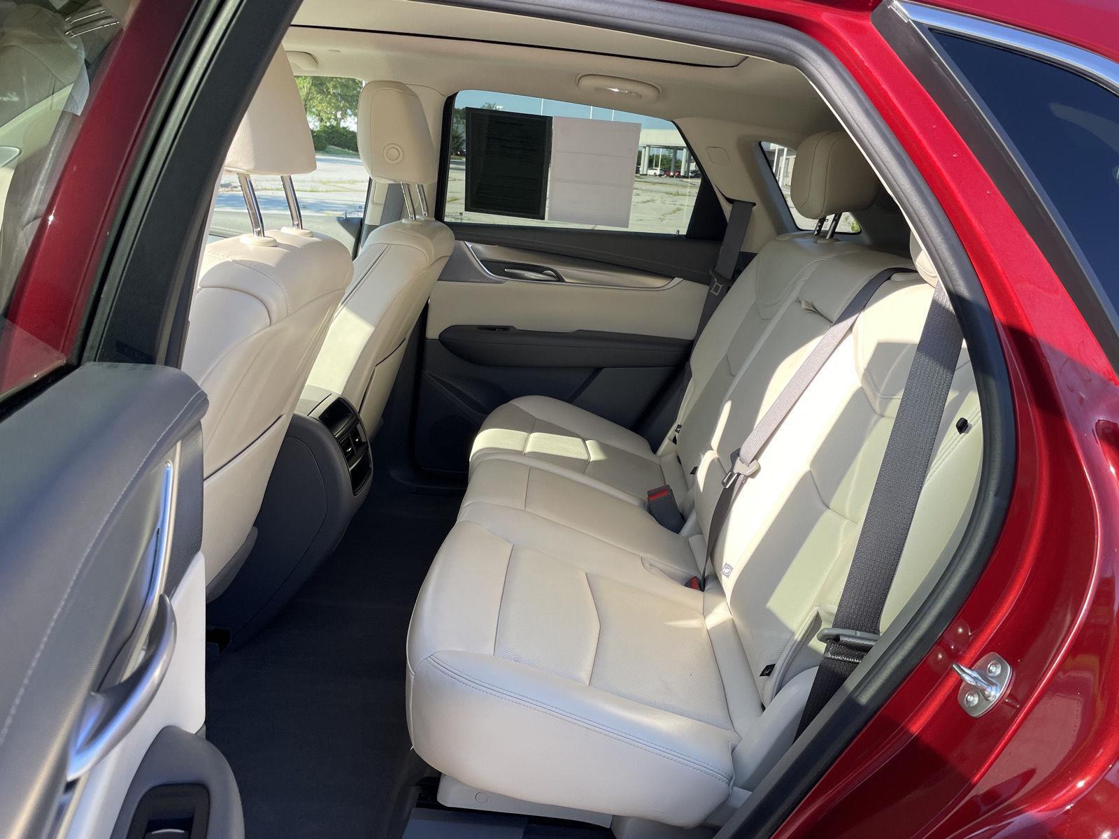Vehicle photo 20