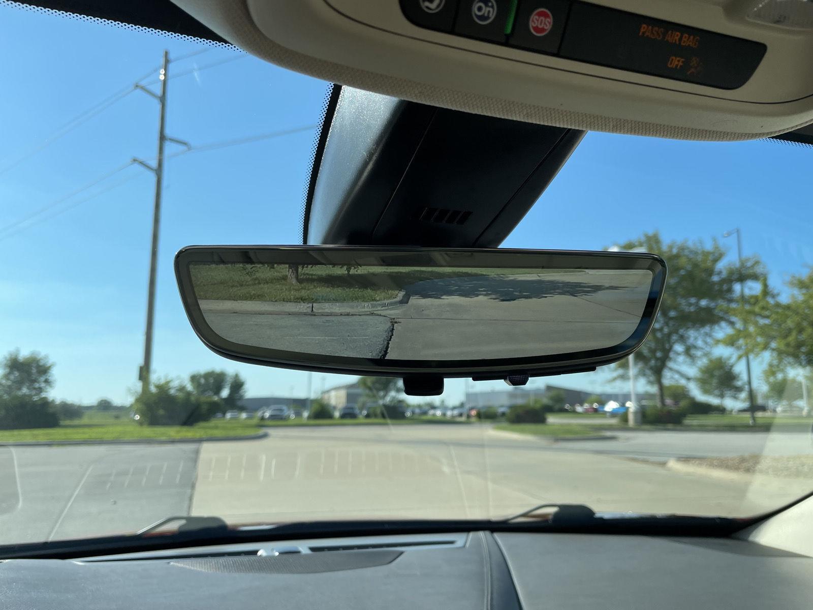 Vehicle photo 22