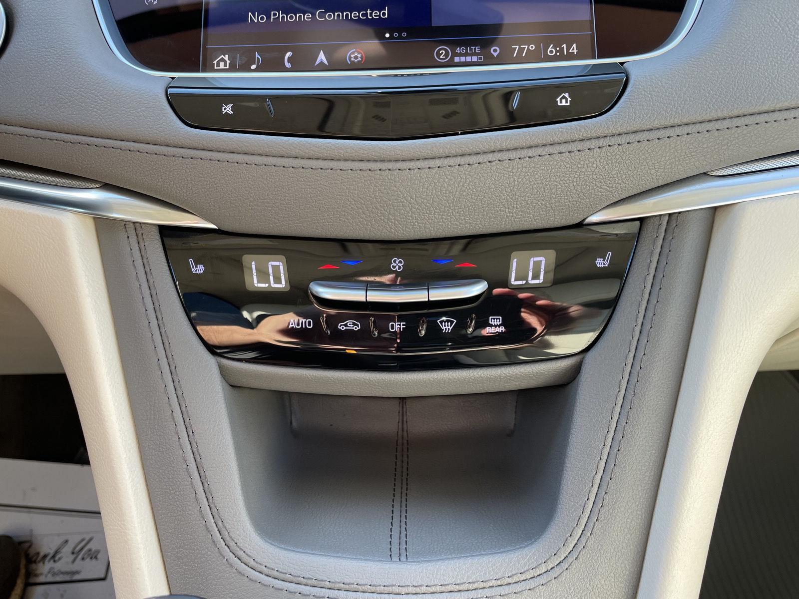 Vehicle photo 28