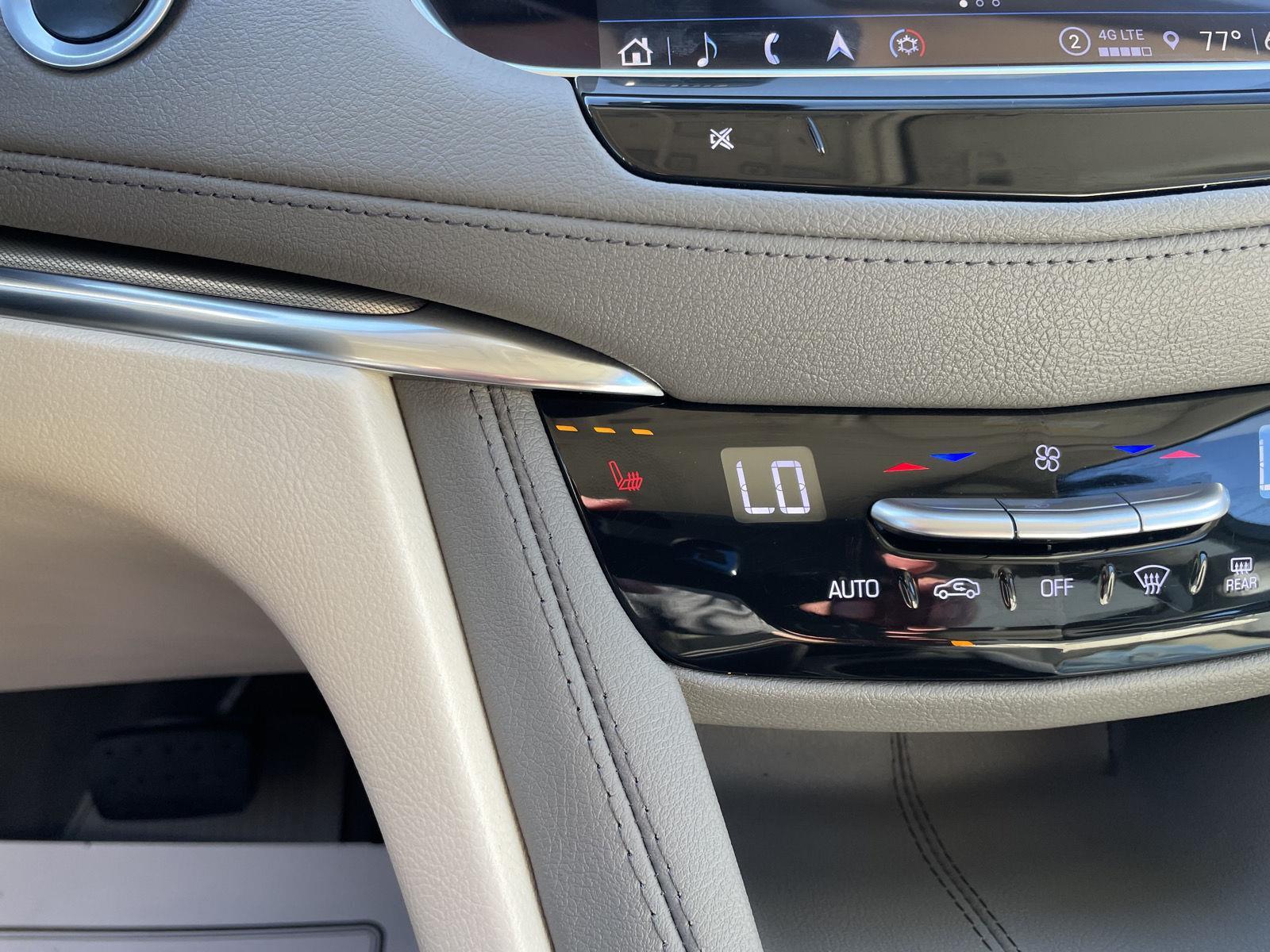 Vehicle photo 29
