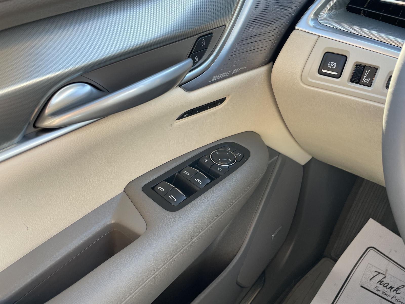 Vehicle photo 31
