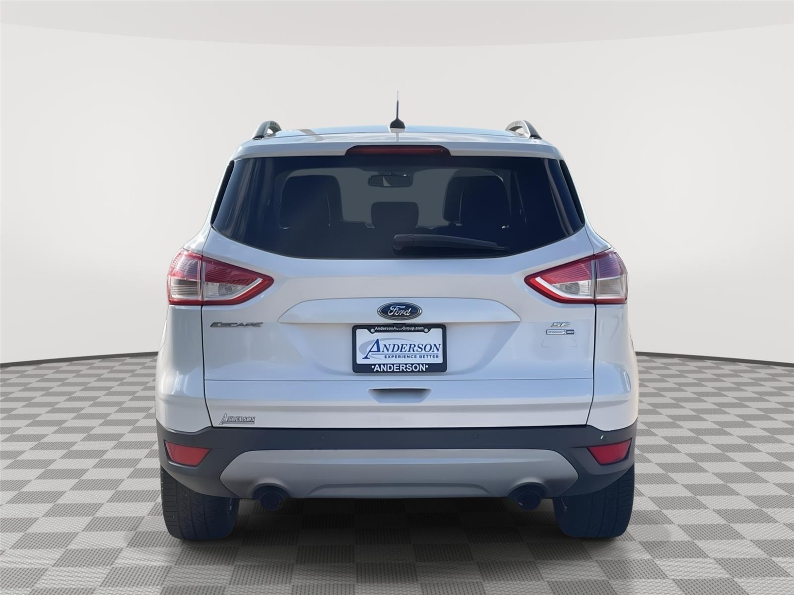 Vehicle photo 8
