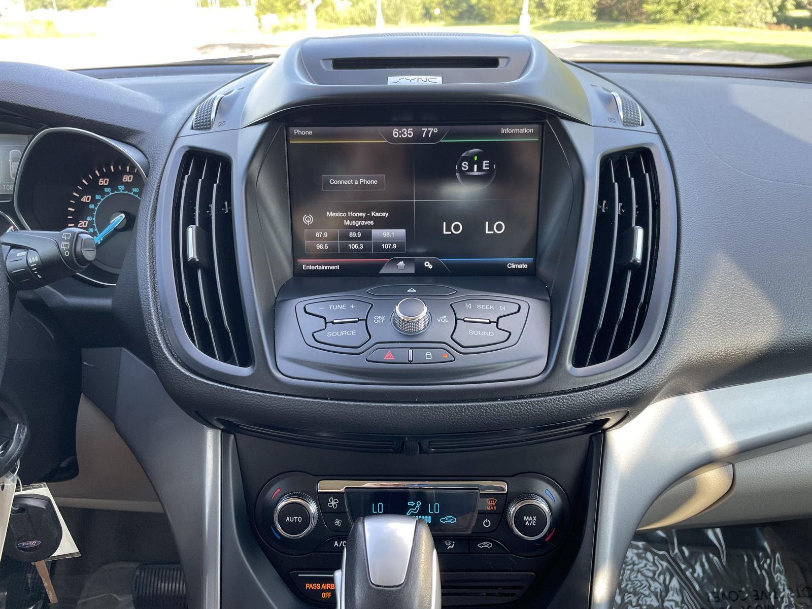 Vehicle photo 22