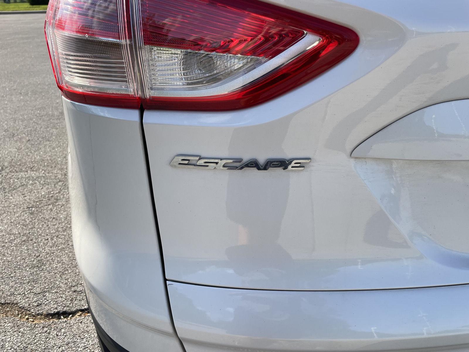 Vehicle photo 34