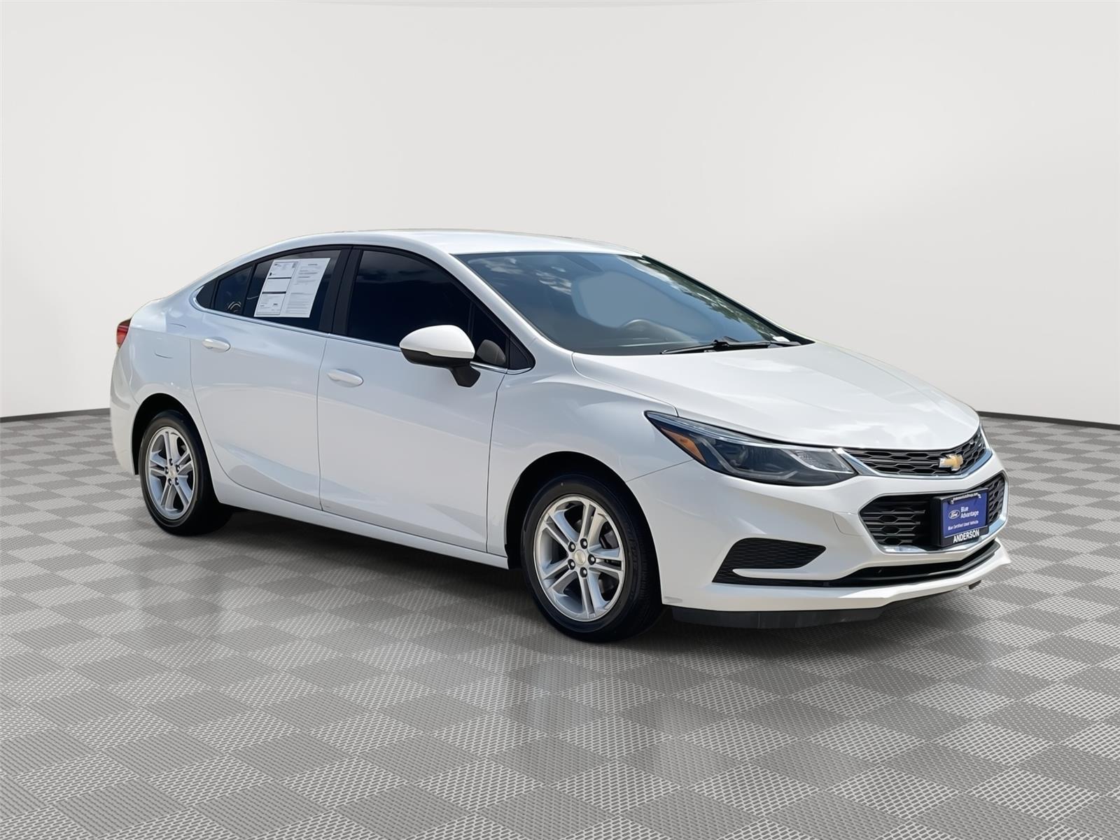 Vehicle photo 5