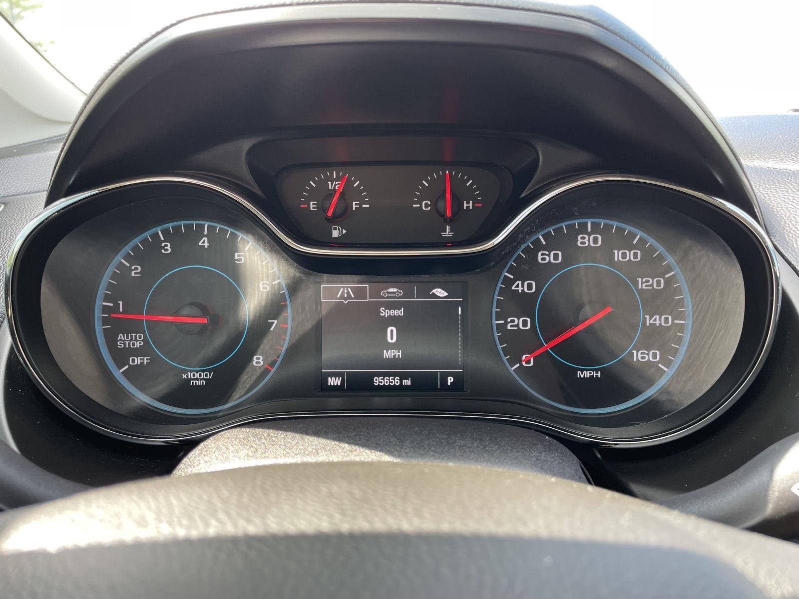 Vehicle photo 15