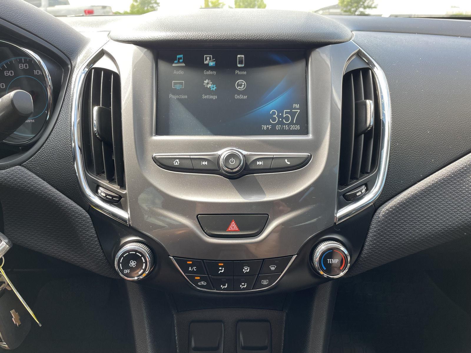 Vehicle photo 22