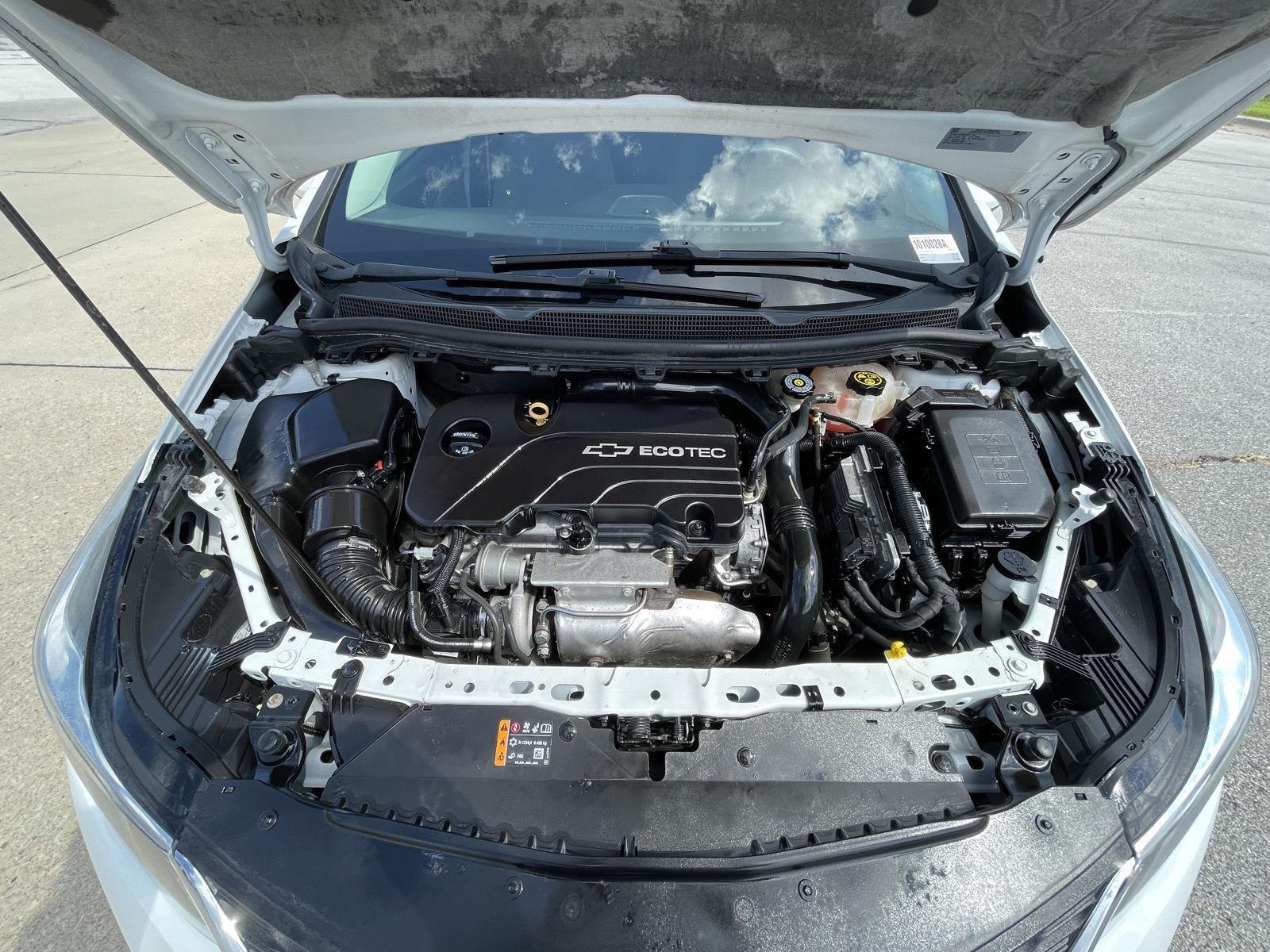 Vehicle photo 32