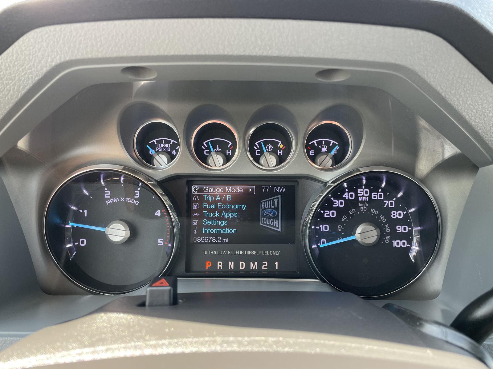 Vehicle photo 15