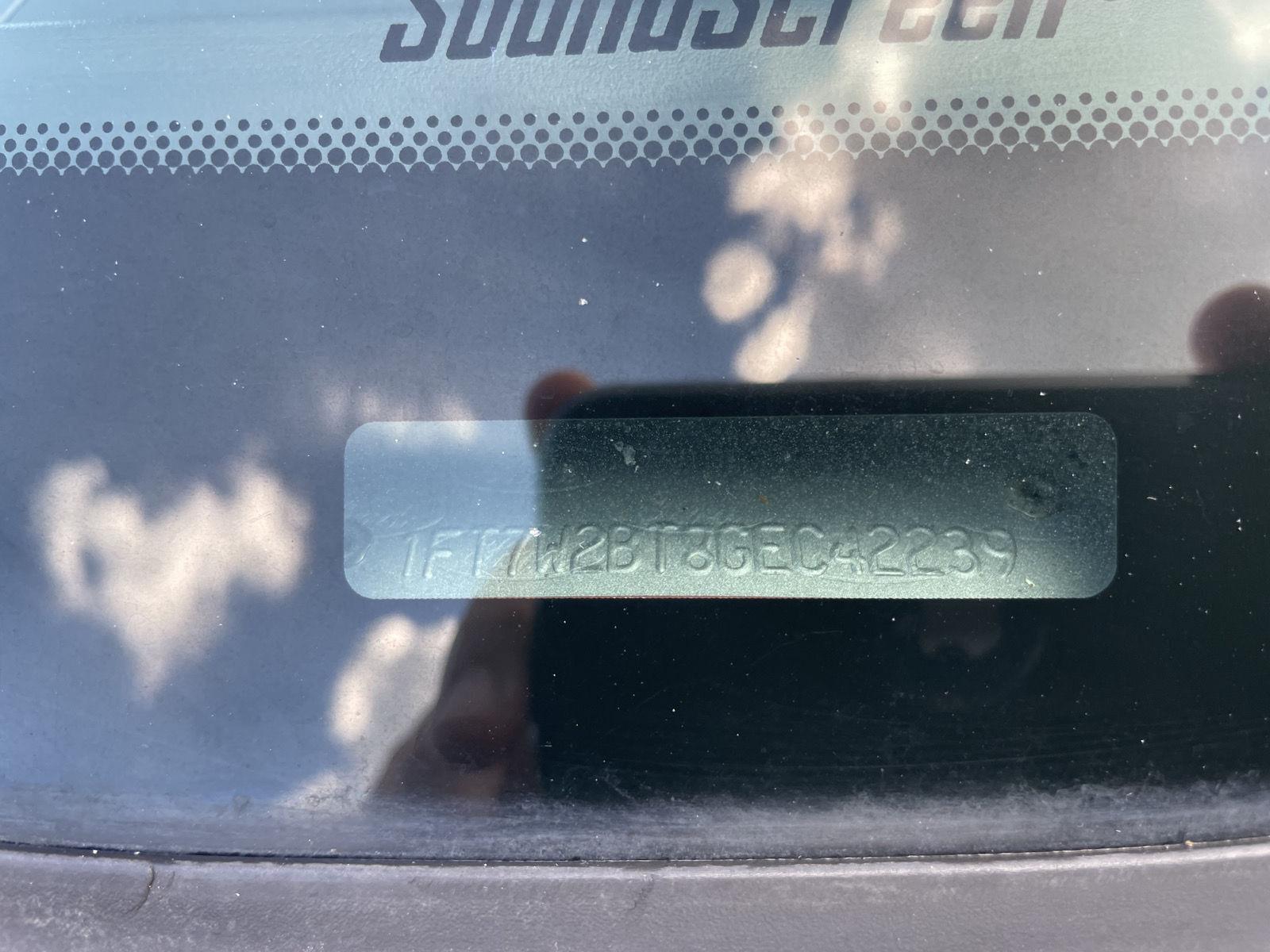 Vehicle photo 32