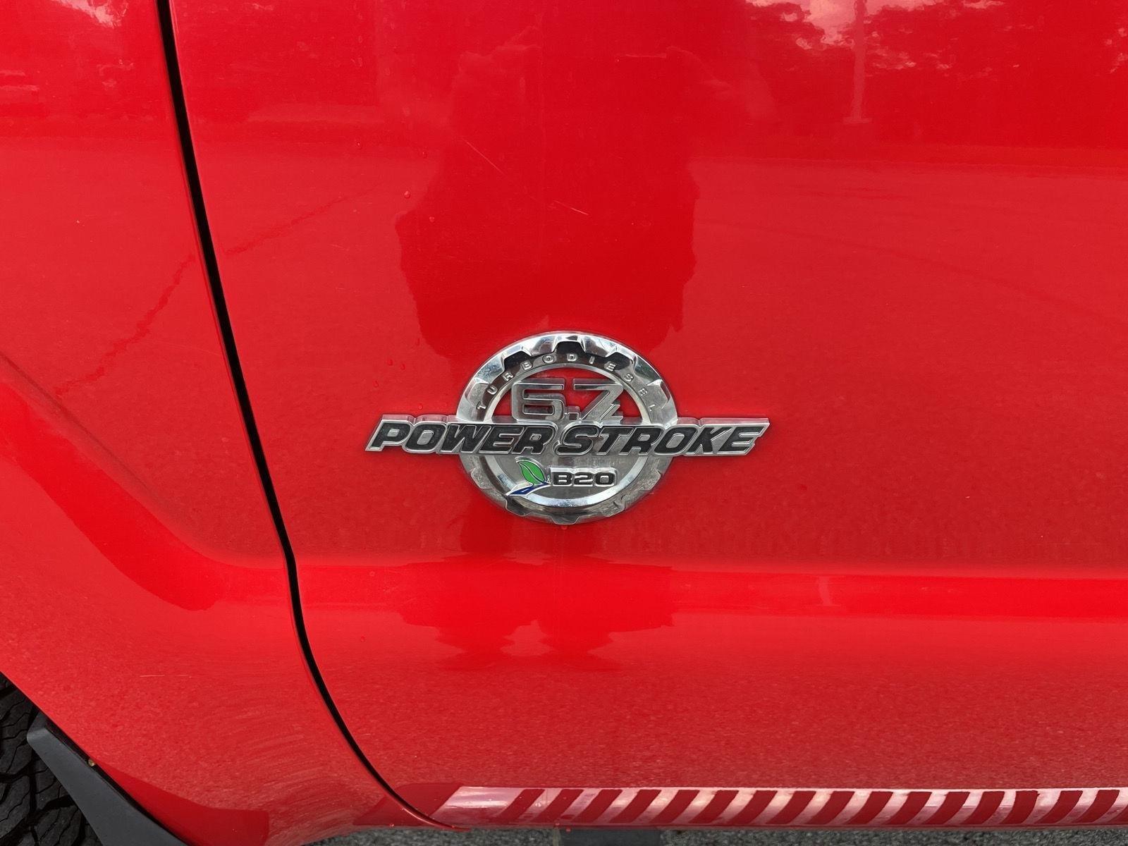 Vehicle photo 37