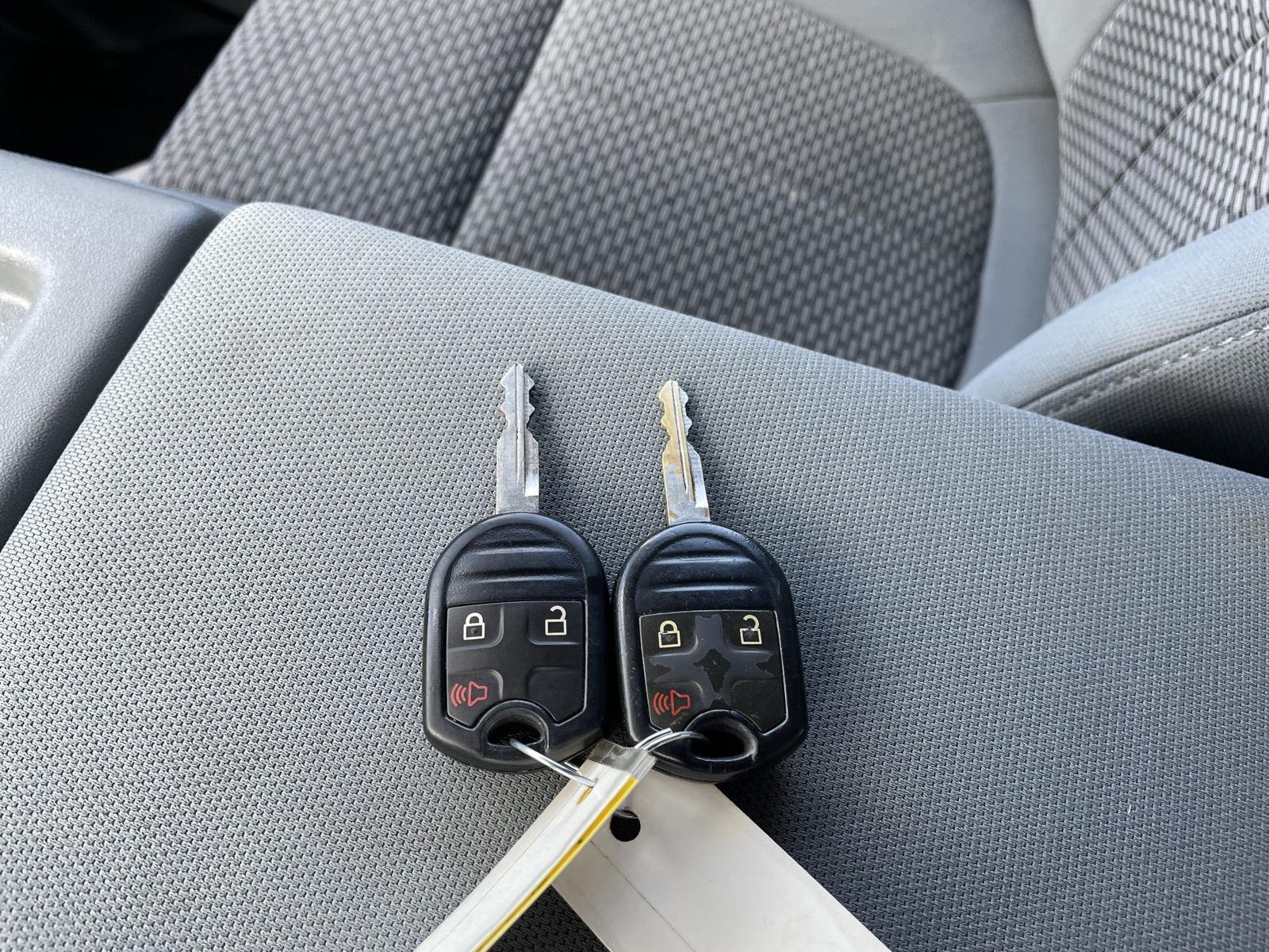 Vehicle photo 38
