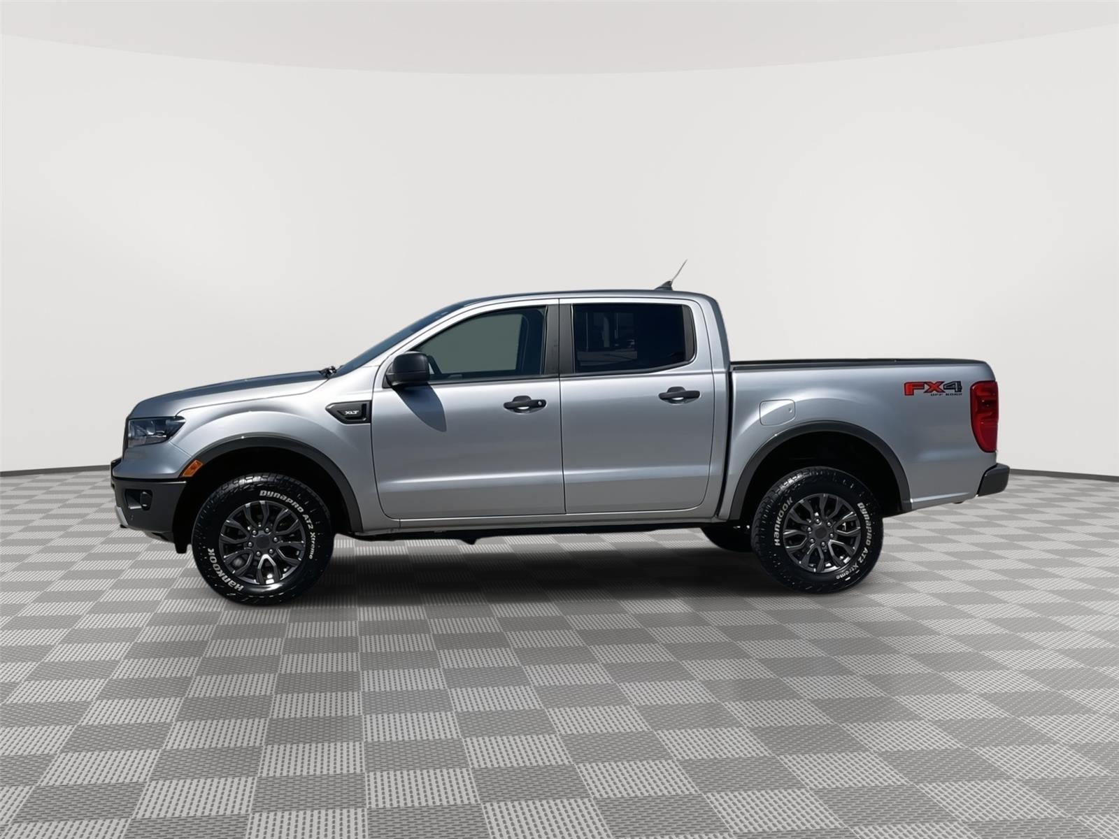 Vehicle photo 2
