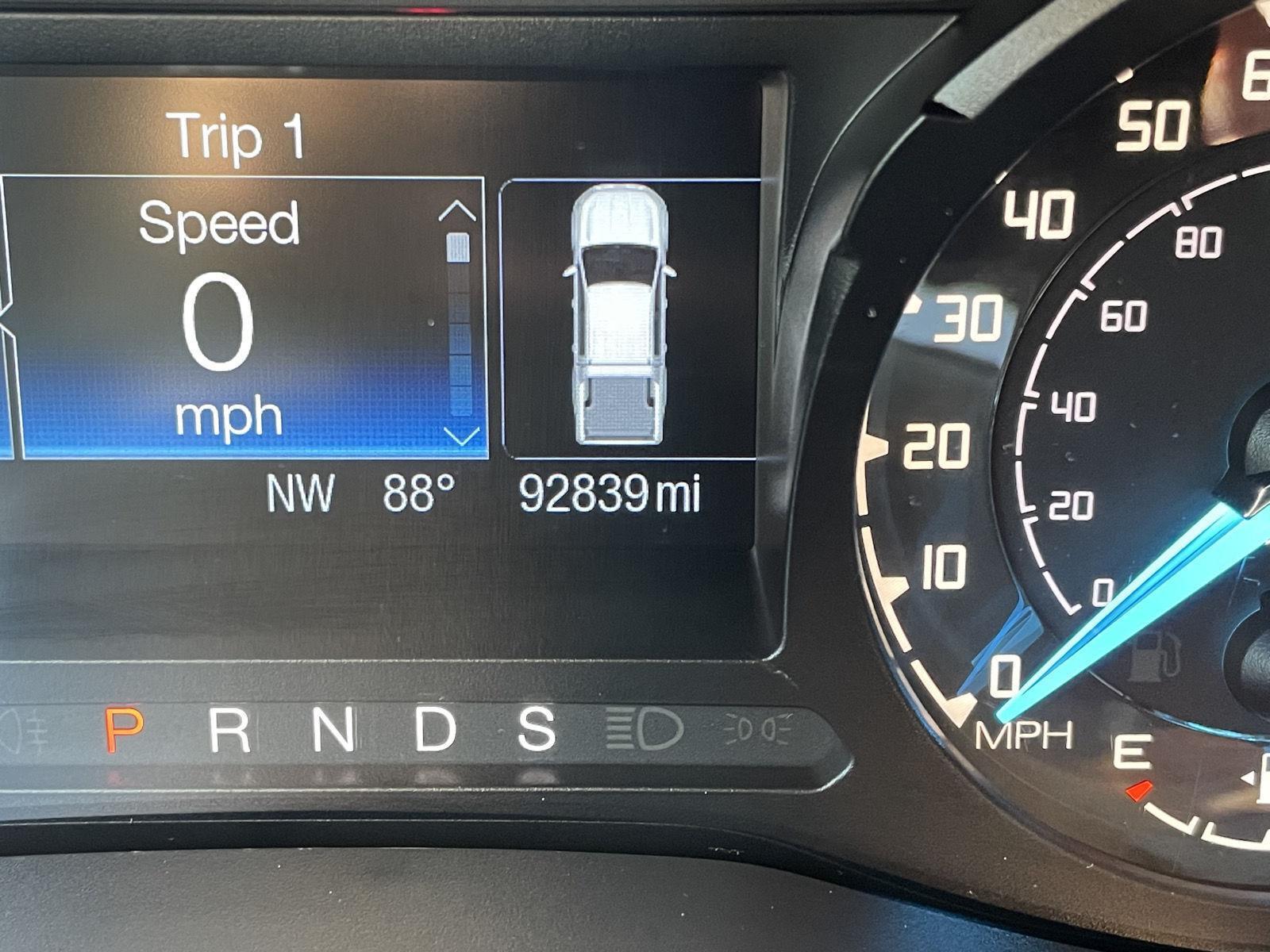 Vehicle photo 3