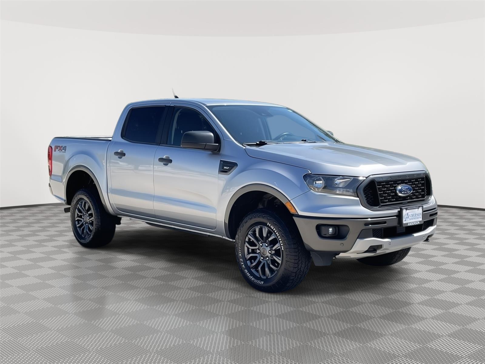 Vehicle photo 5