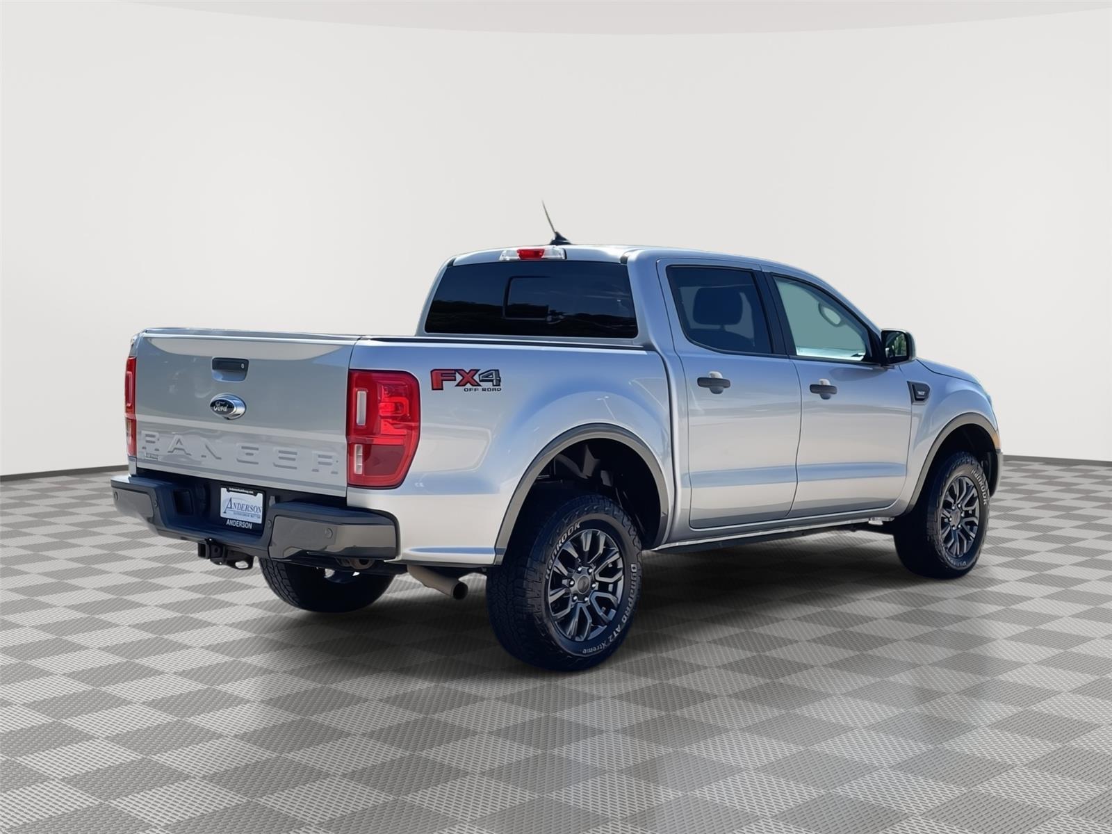 Vehicle photo 7