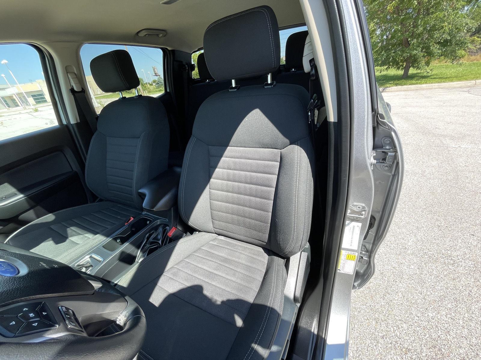 Vehicle photo 18