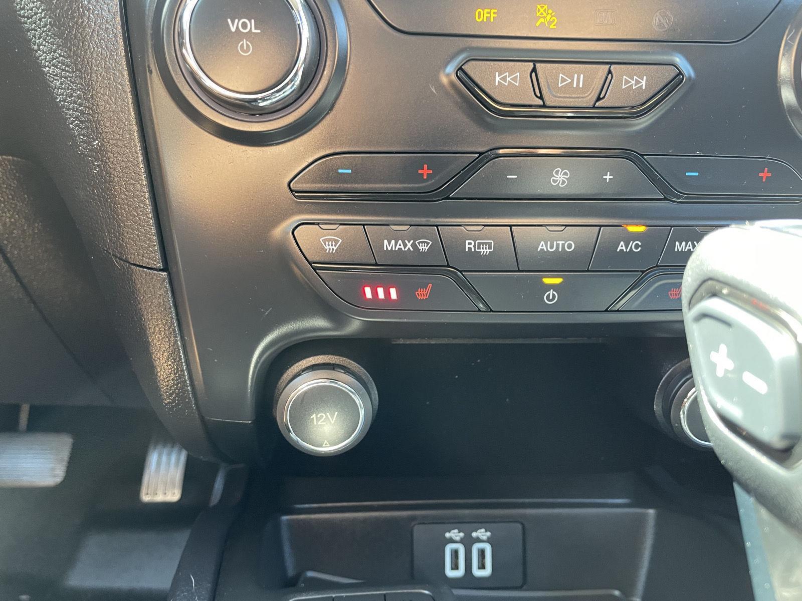 Vehicle photo 27