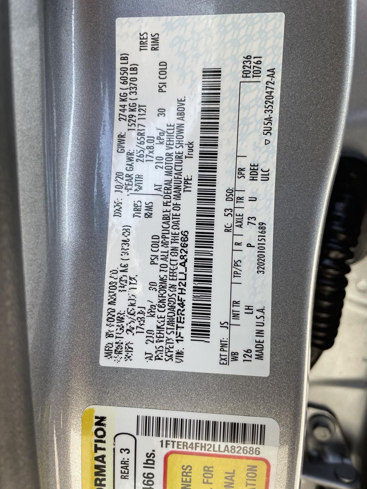 Vehicle photo 33