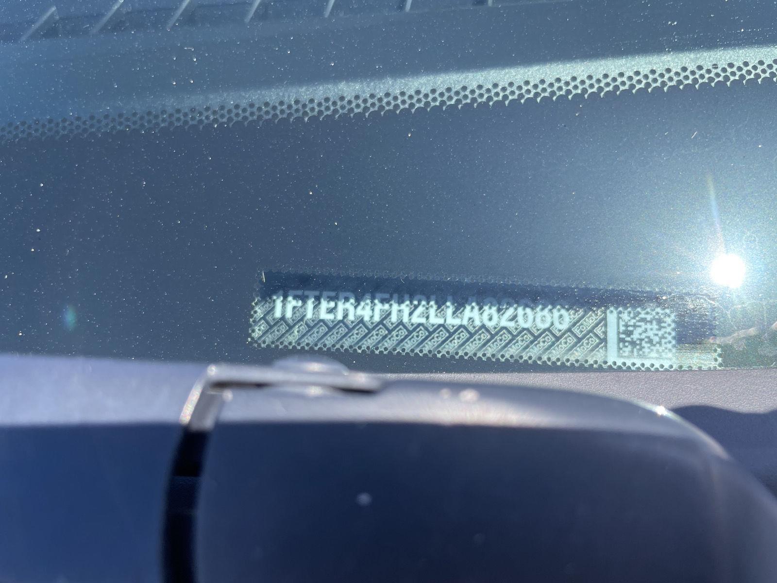 Vehicle photo 34