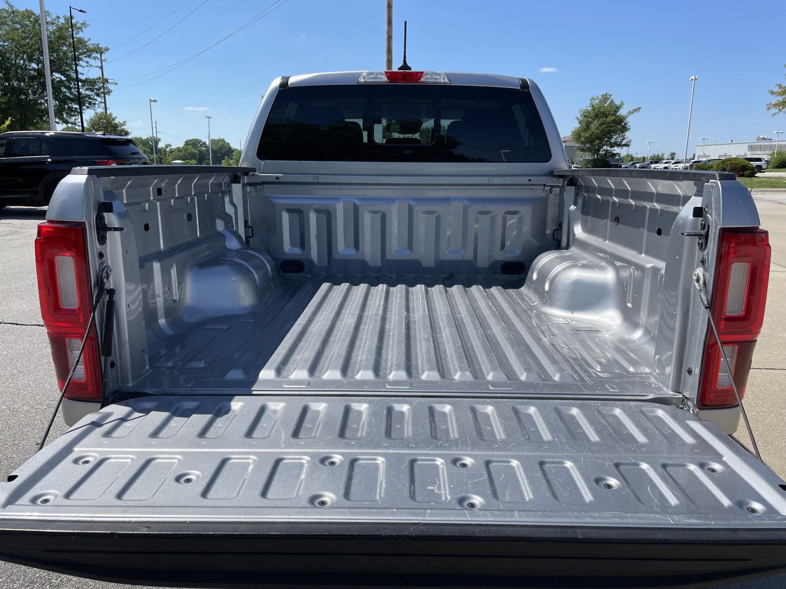 Vehicle photo 36