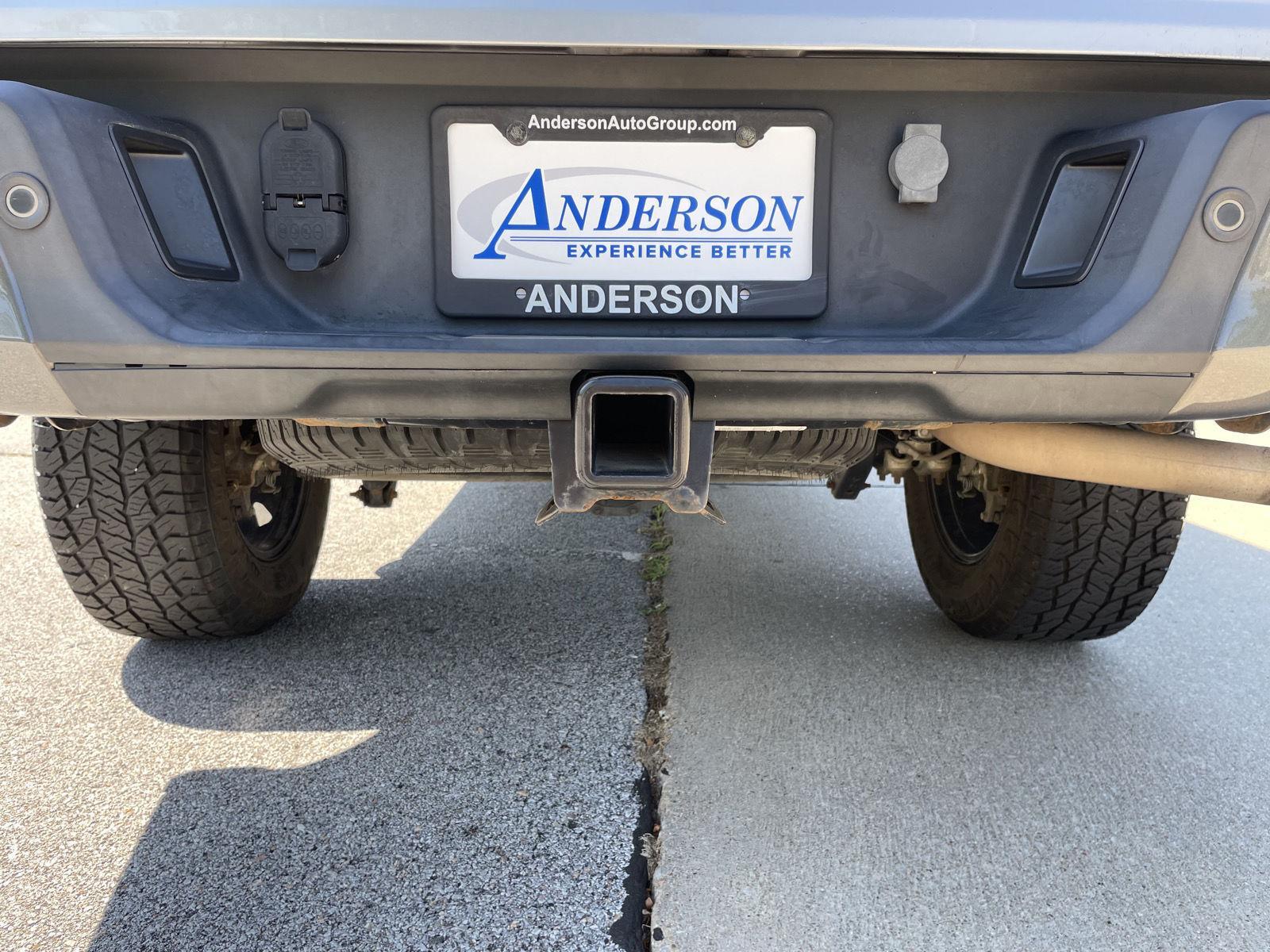 Vehicle photo 37