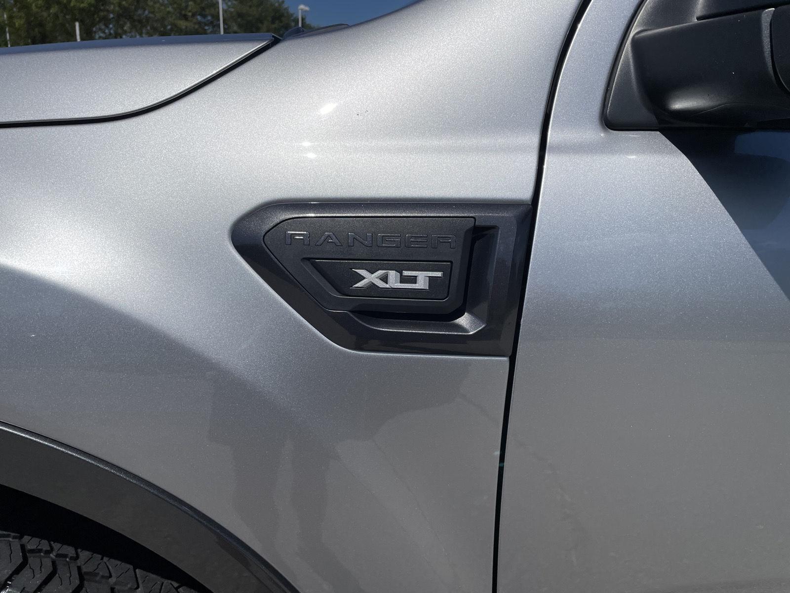 Vehicle photo 38