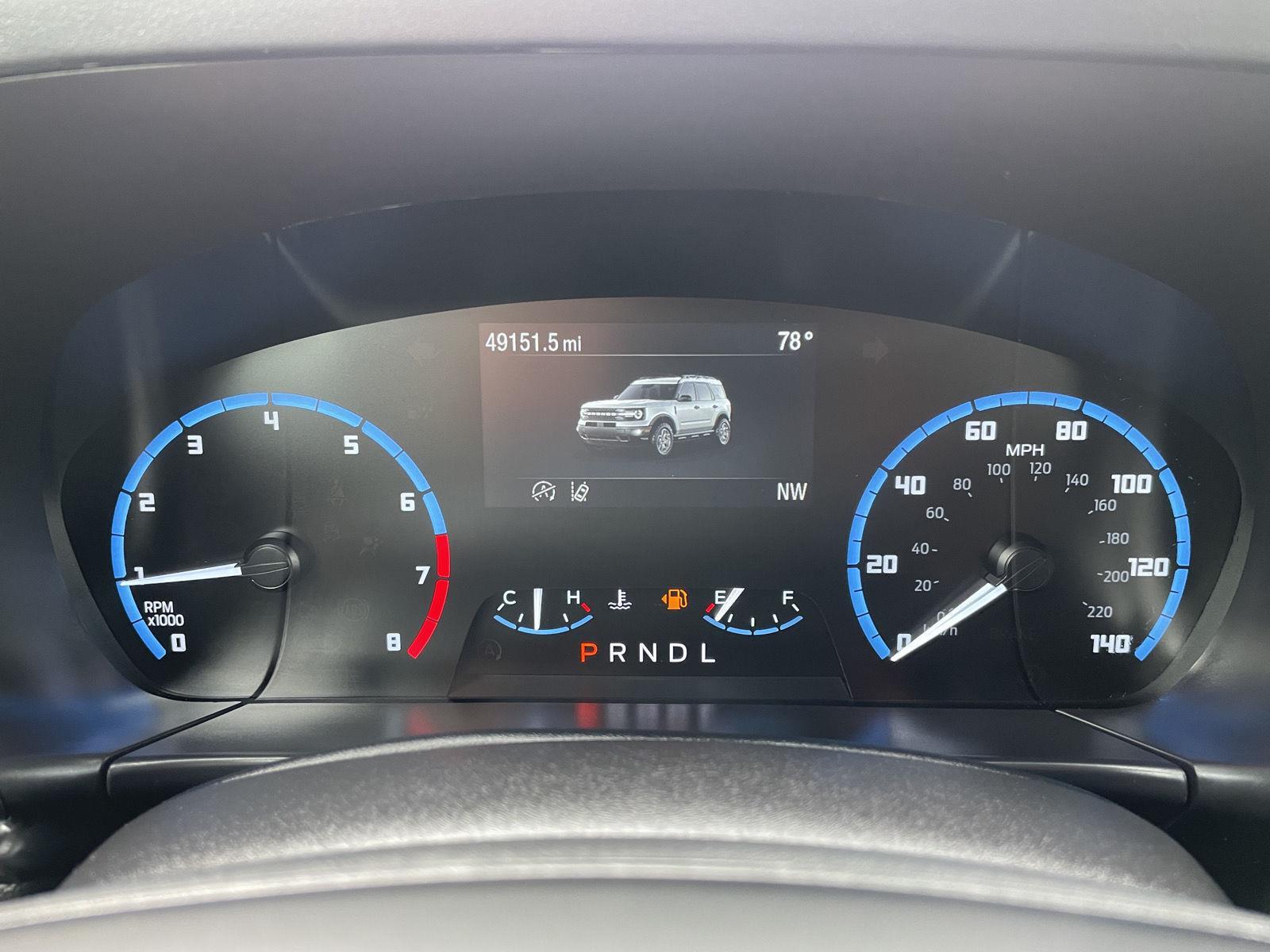 Vehicle photo 15