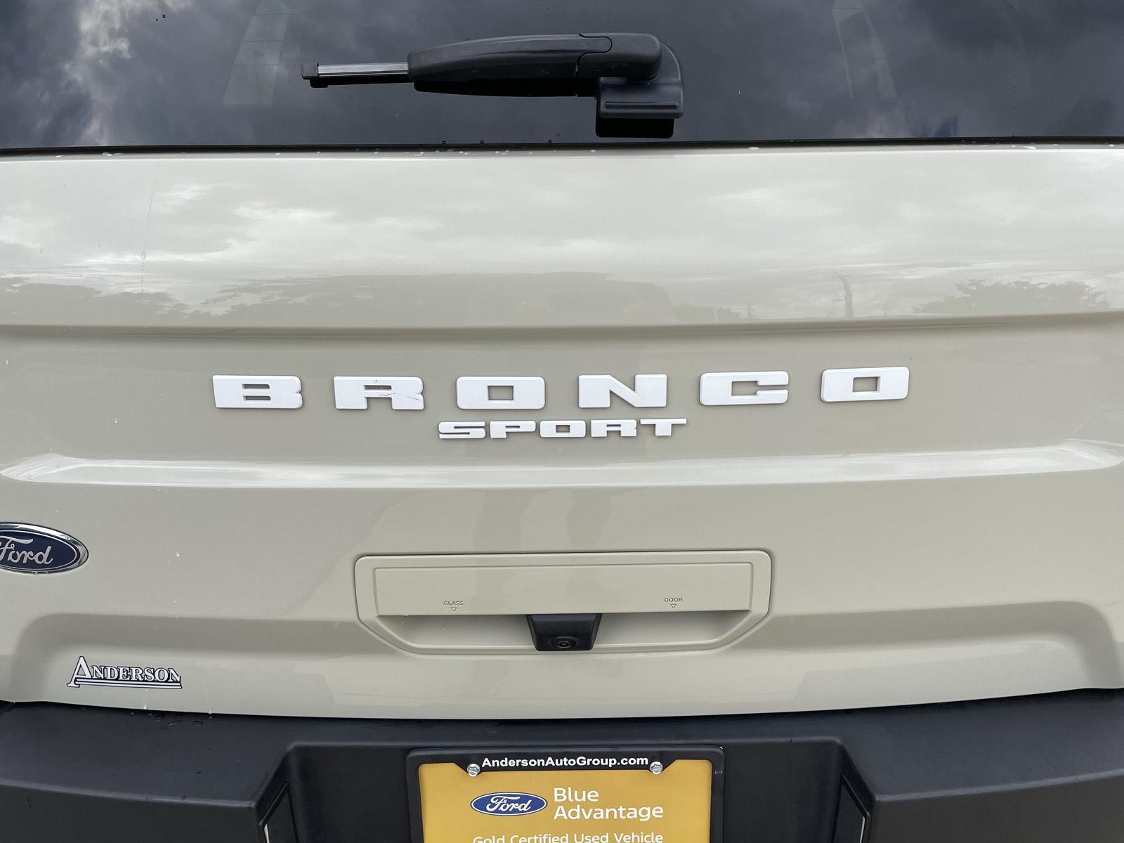 Vehicle photo 36