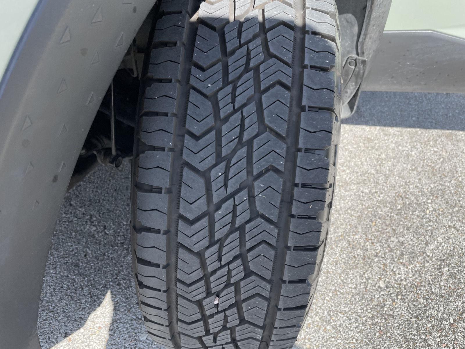 Vehicle photo 11