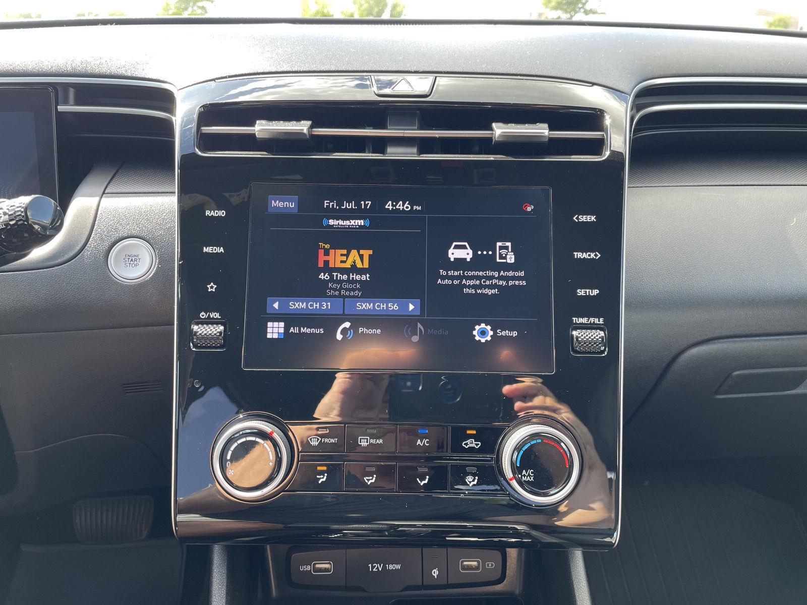 Vehicle photo 22