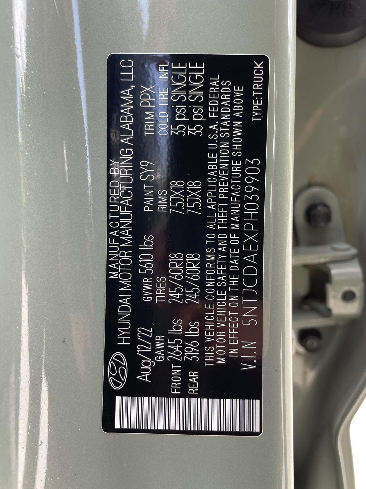 Vehicle photo 31