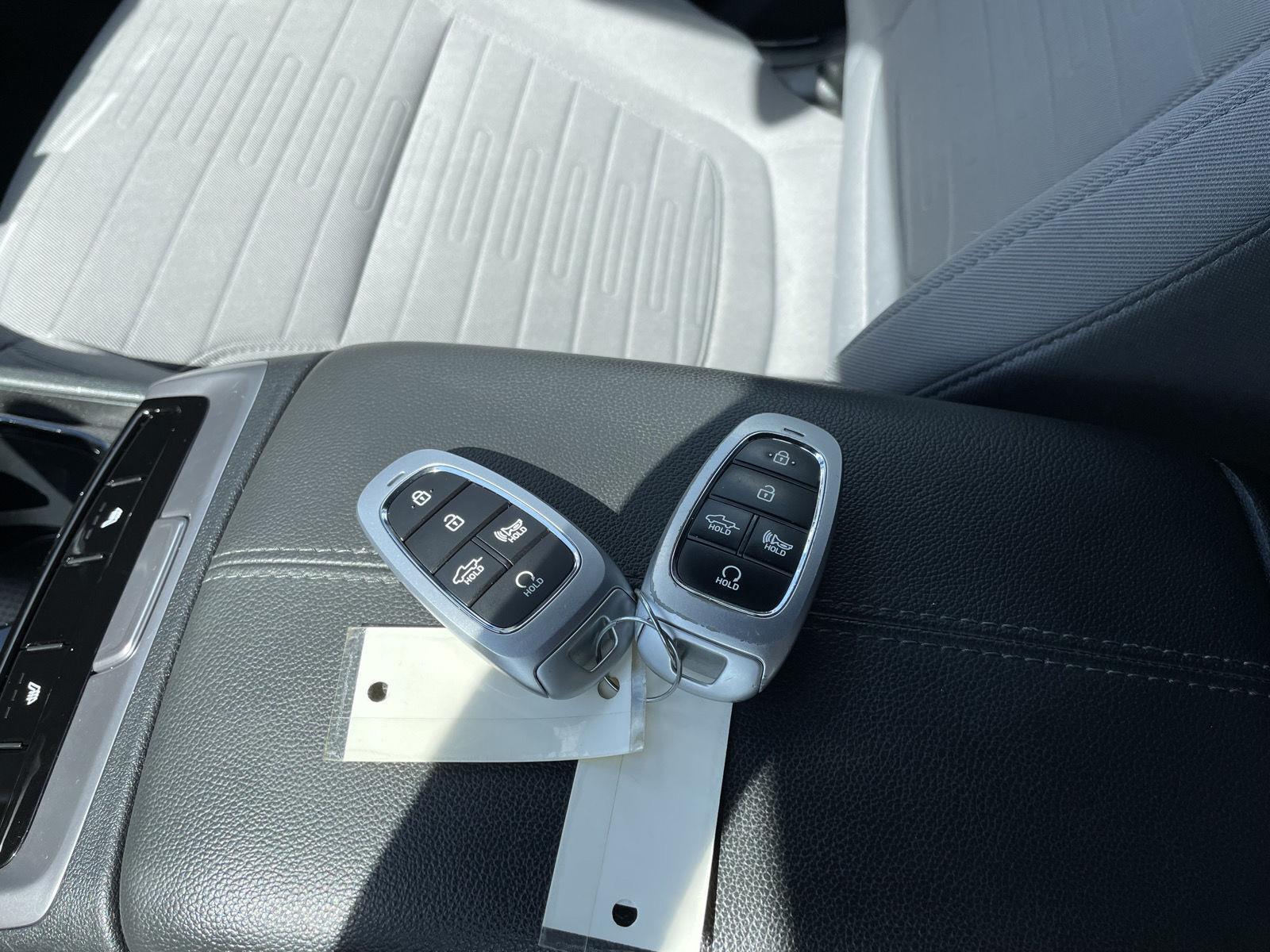 Vehicle photo 35