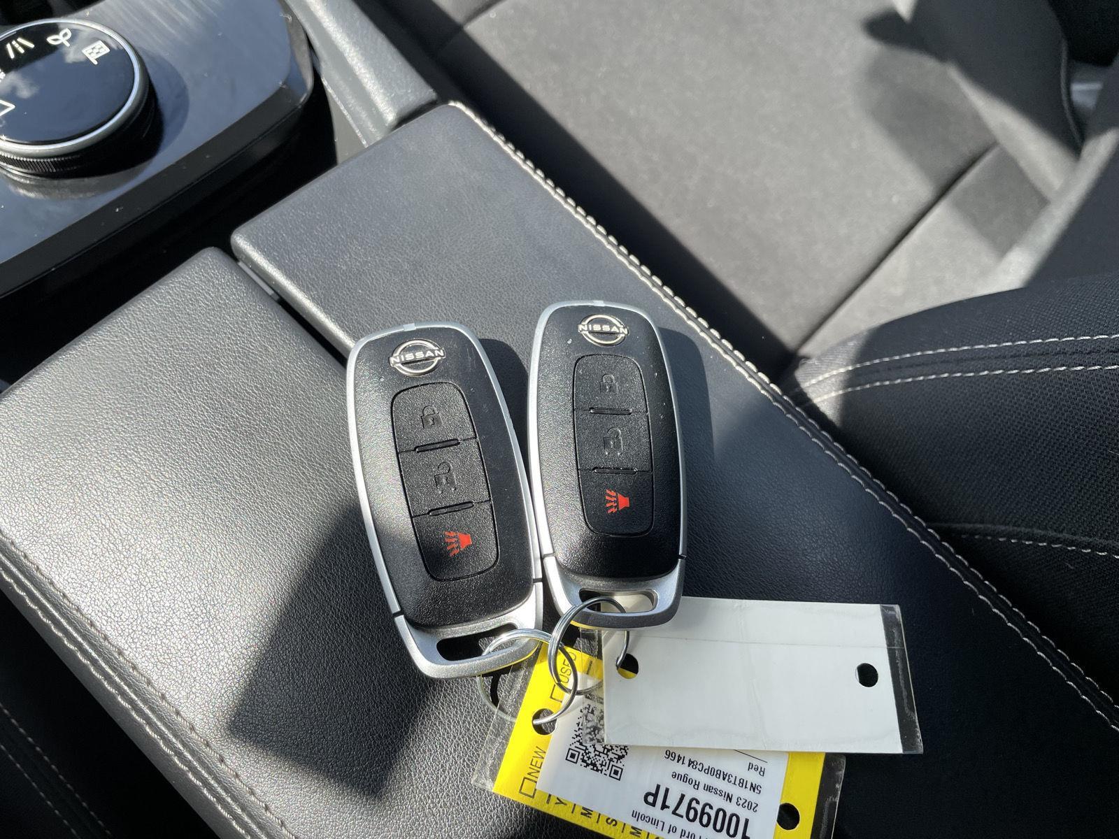 Vehicle photo 36