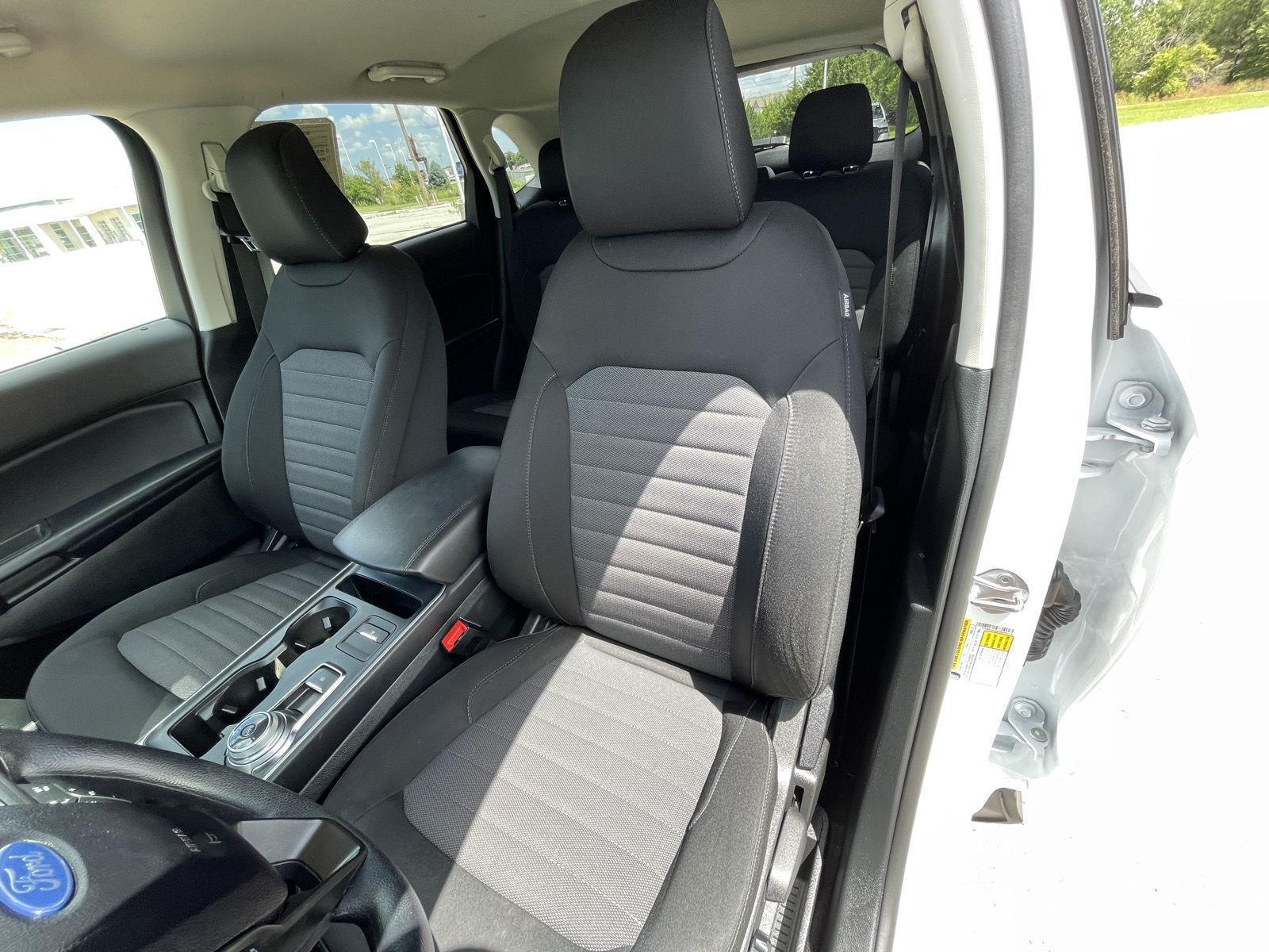 Vehicle photo 18