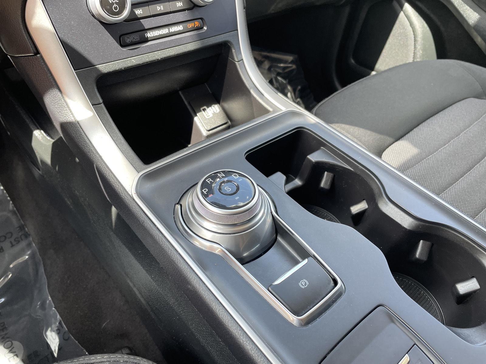 Vehicle photo 28