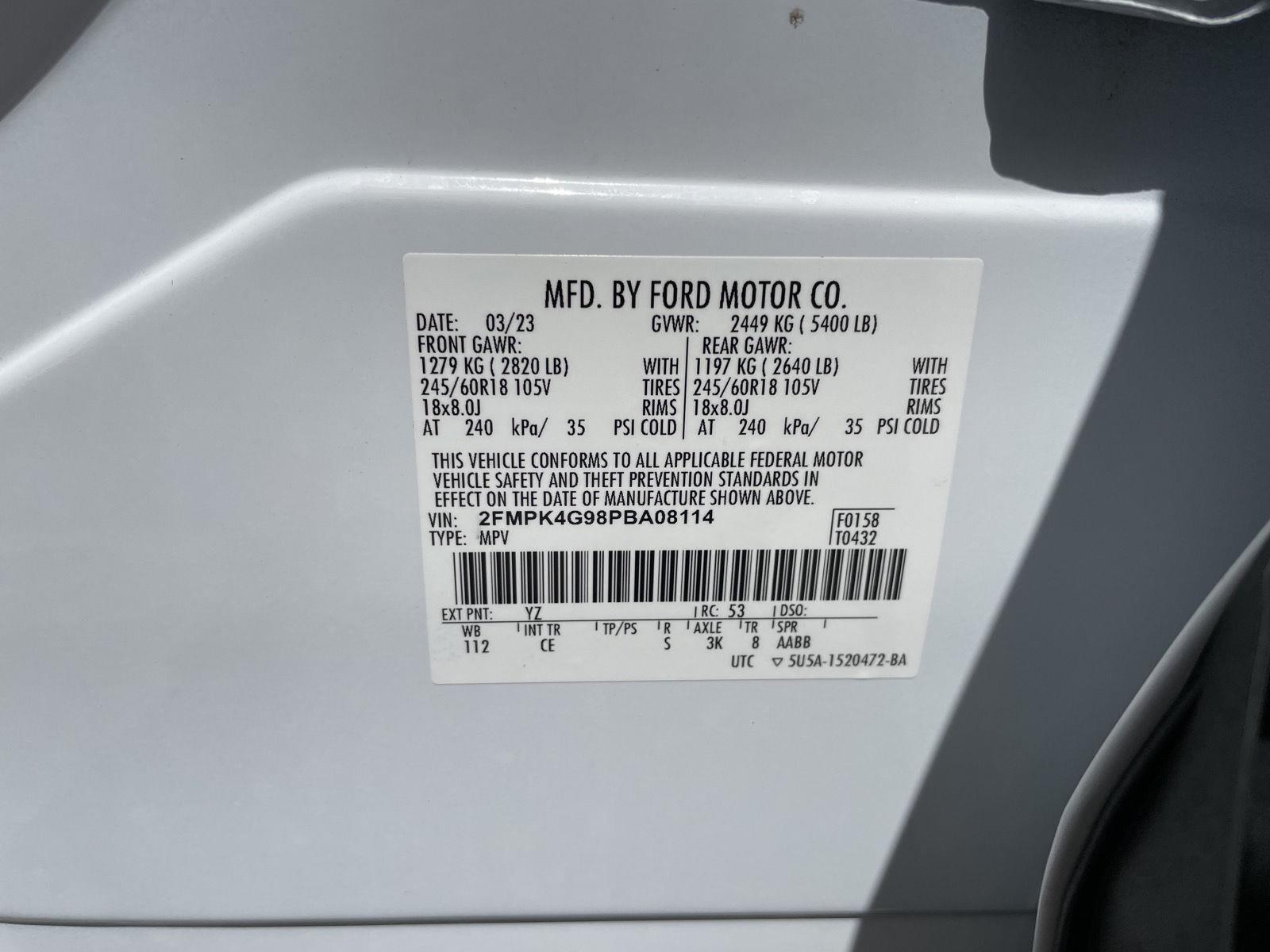 Vehicle photo 30