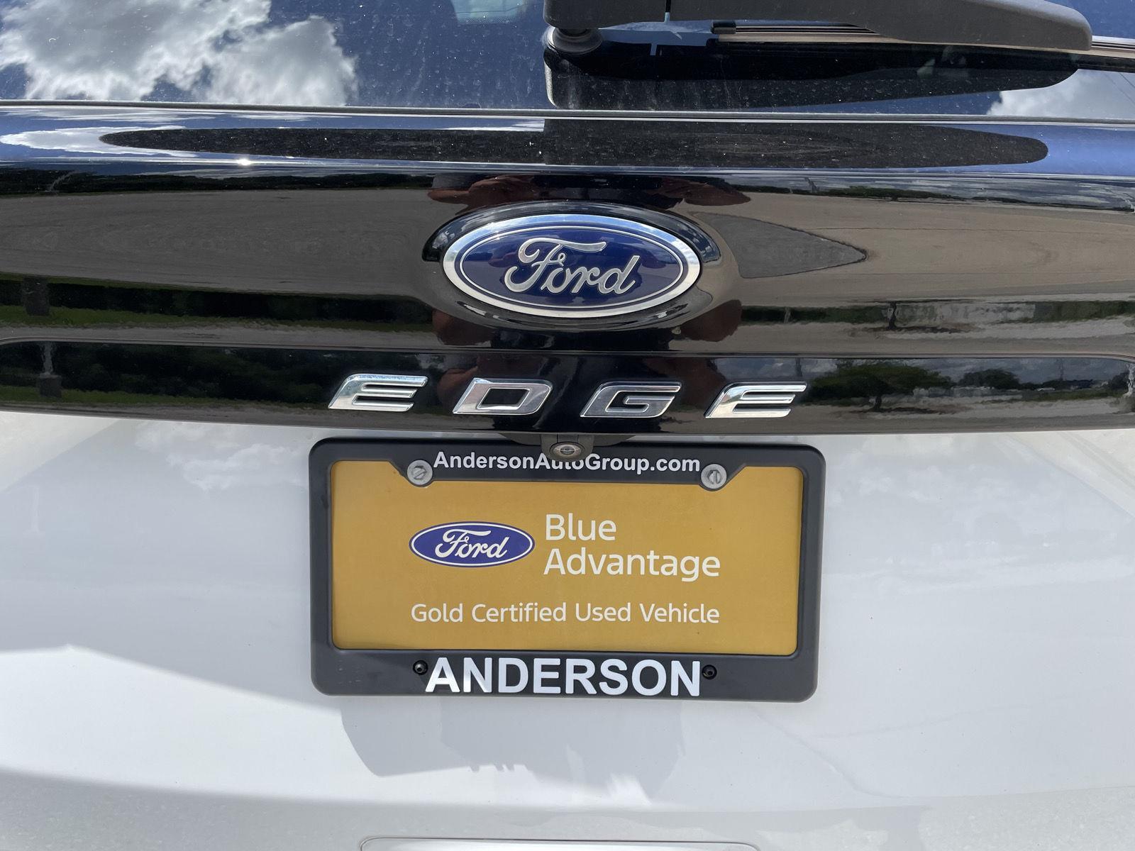Vehicle photo 34