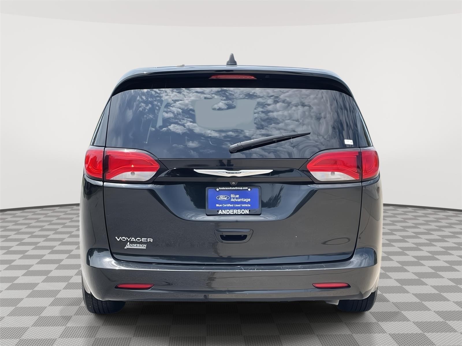 Vehicle photo 8