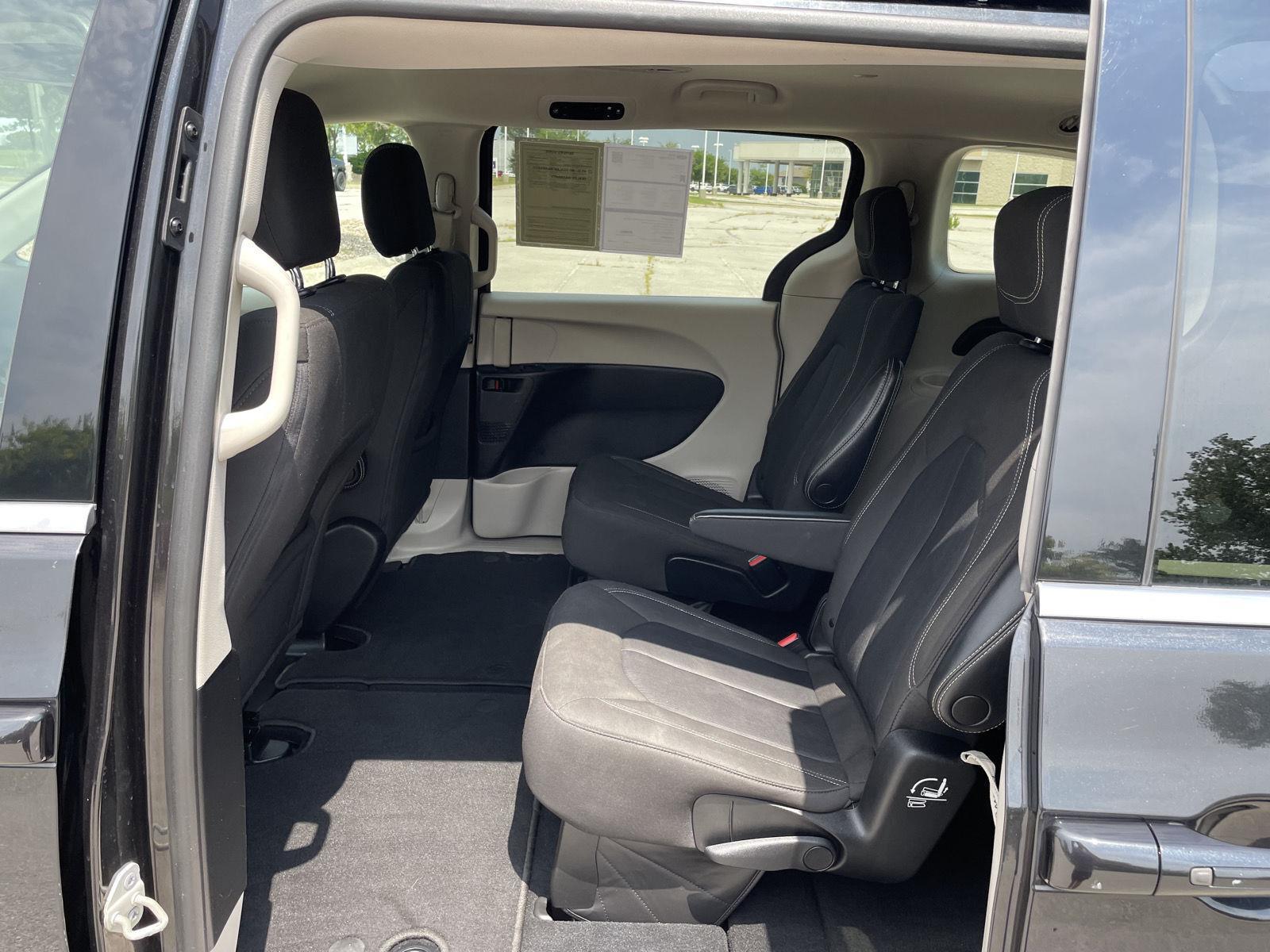Vehicle photo 20