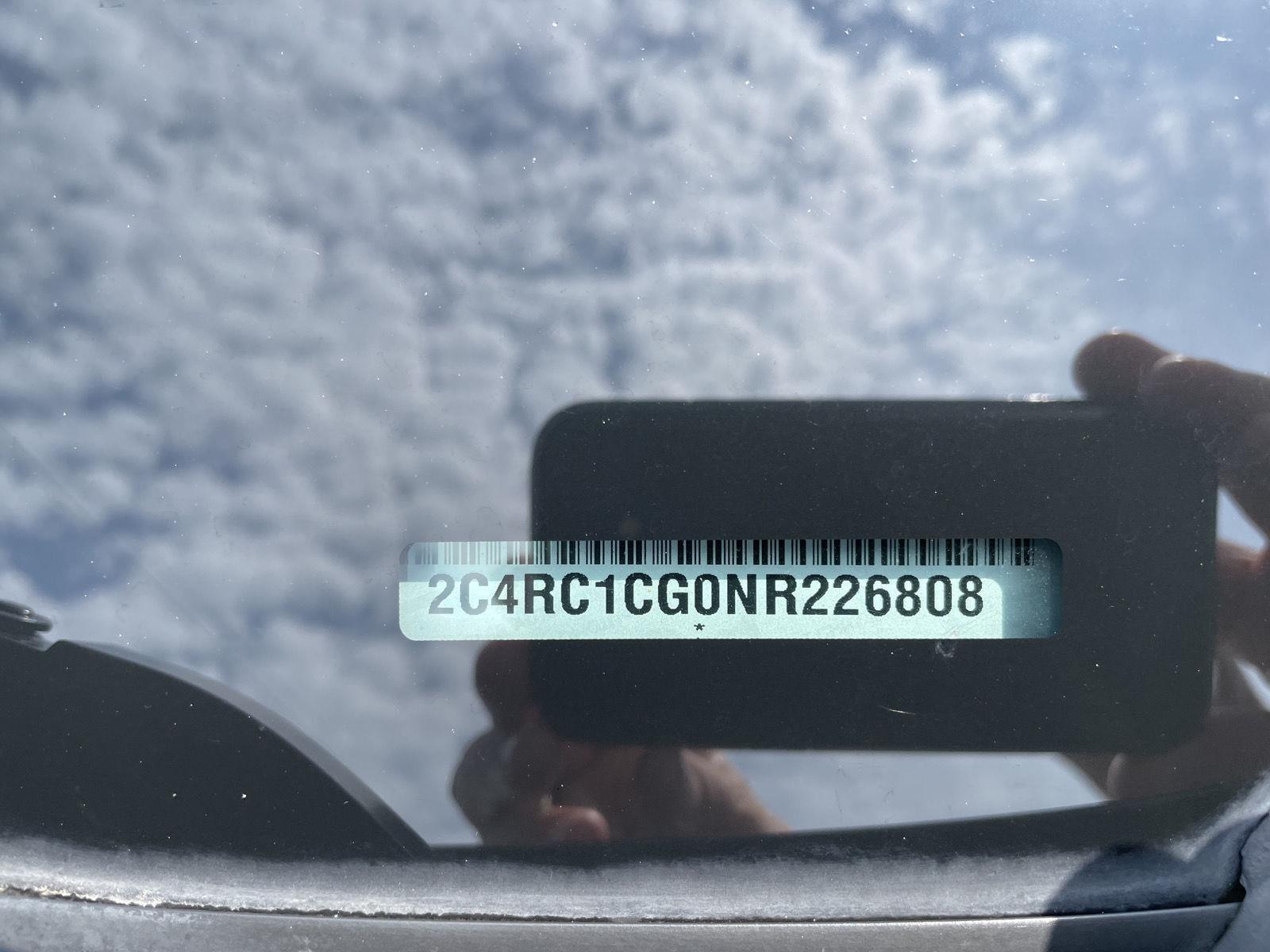 Vehicle photo 32