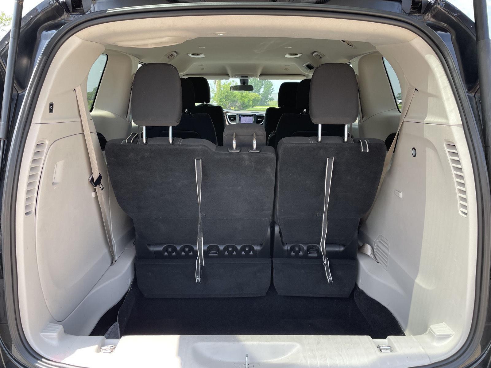 Vehicle photo 34