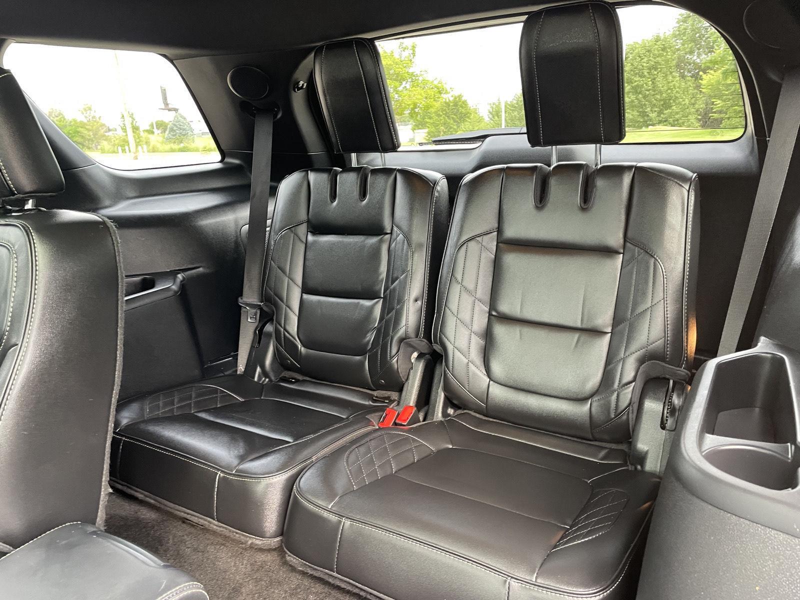 Vehicle photo 22