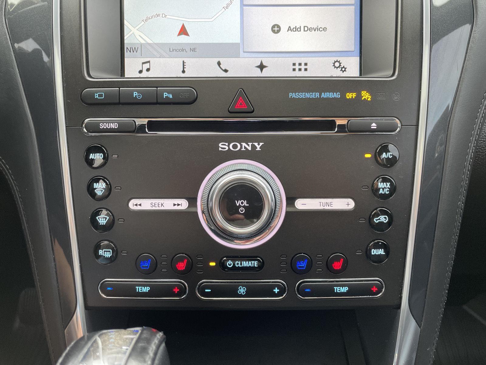 Vehicle photo 30